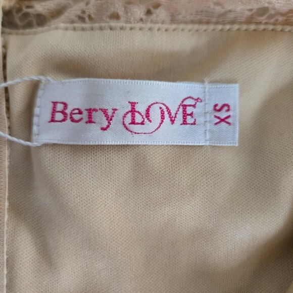 NWT BeryLove Champagne Lace Cocktail Dress – XS, Flowy Asymmetrical Hem - Picture 3 of 5